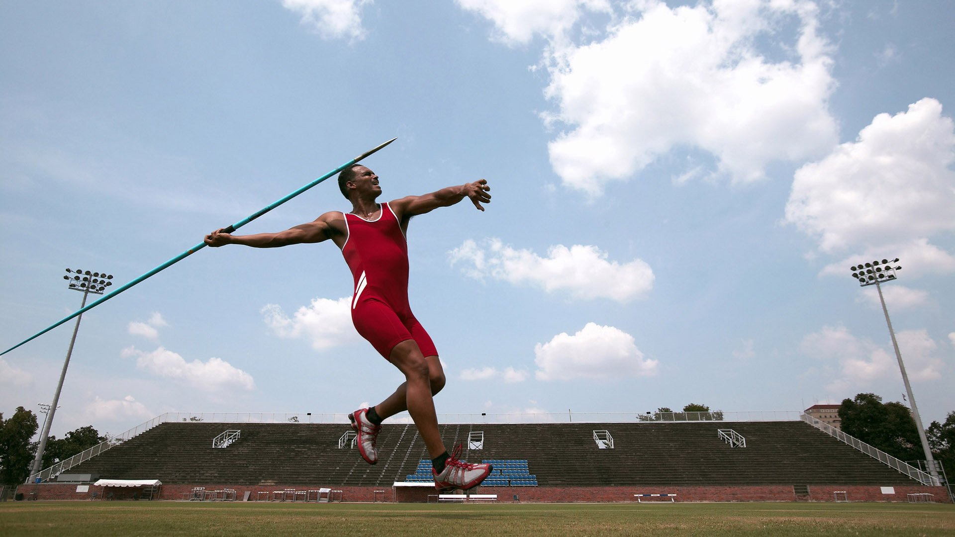 若日尼奥点射定乾坤，那不勒斯风格征服阿尔及利亚之旅