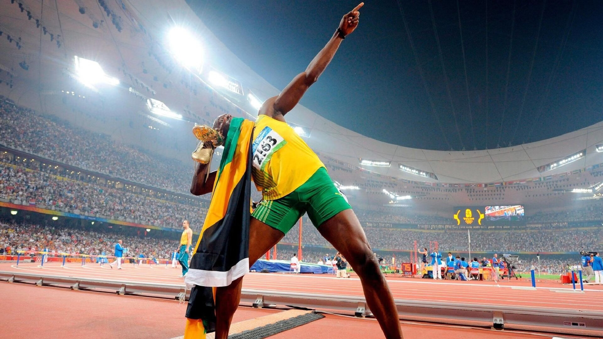 赛道之外，稳定为王，F1新赛季揭幕战之夜与拉梅洛的跨界启示