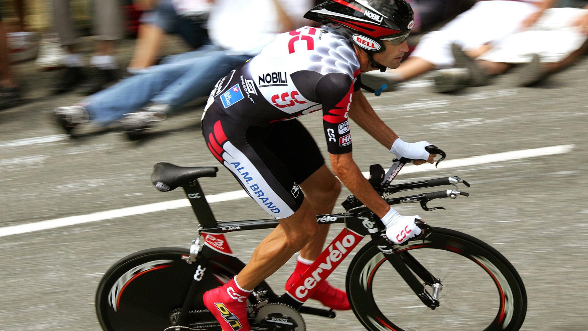 当碾压遇见惊艳，一场球赛里的两个平行世界